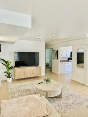 Cozy Evergreen Apartment by Newark Airport